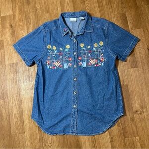 Bobbie Brooks Vintage Cottagecore Denim Top w/ Garden Flower Embroidered Design
